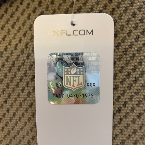 New England Patriots T-Shirt New Official NFL - Picture 3 of 9